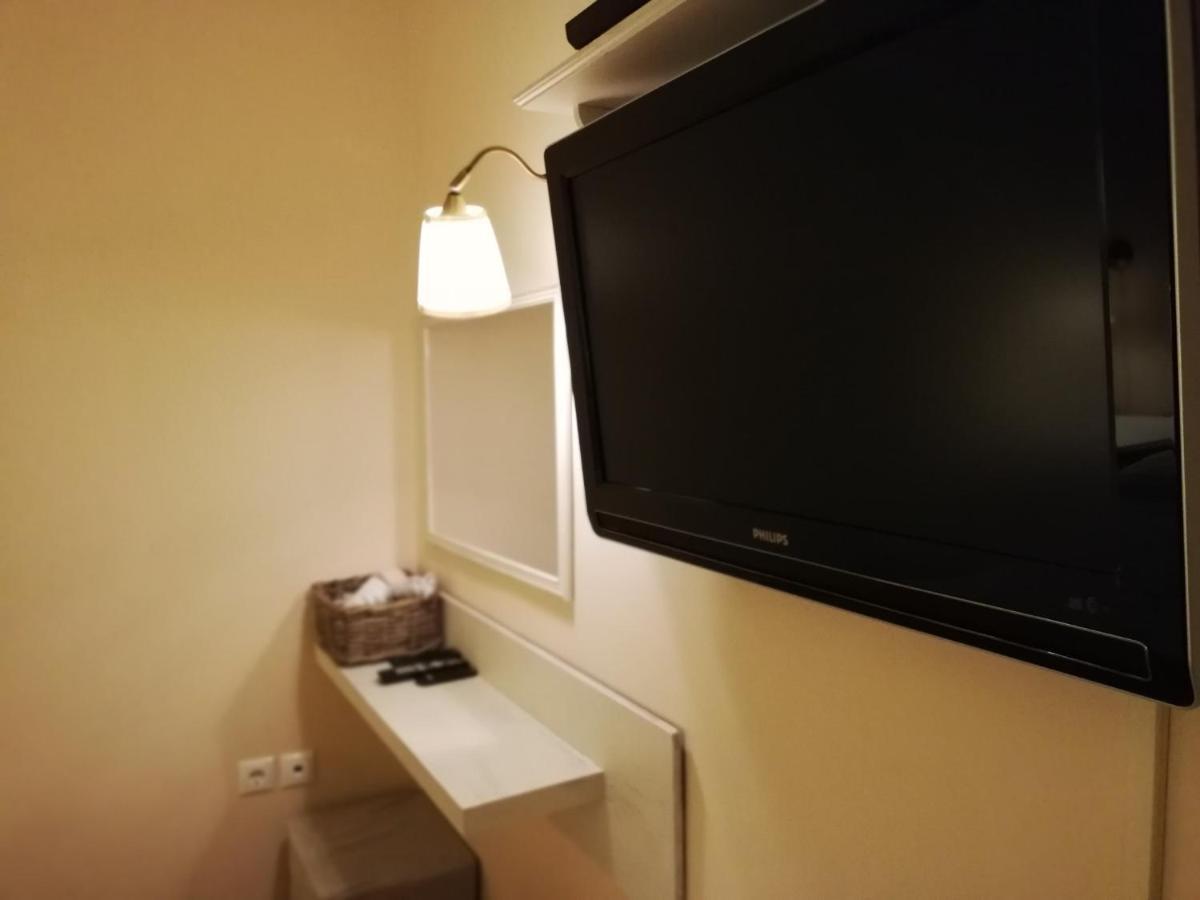 Lux House Next To The Airport Of Athens. Transport 24H Villa Artemida  Luaran gambar